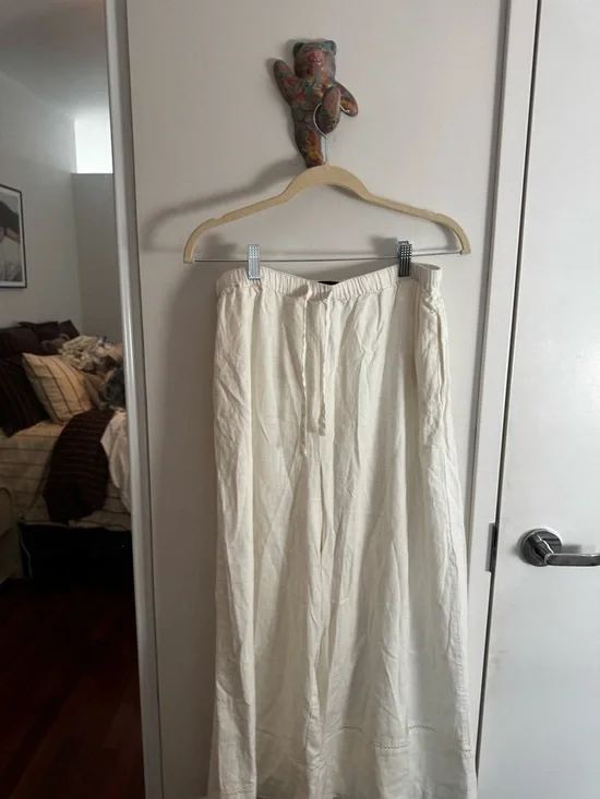 Carbon38 White linen Blend Wide Leg Pleated Drawstring Pants - Size L - Picture 3 of 6